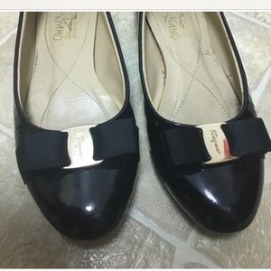 Ferragamo black ballet flat